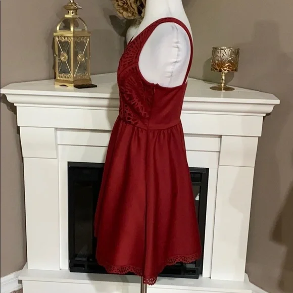 Susana Monaco Sadi Dress Fit n Flare Laser Cut - Picture 6 of 10